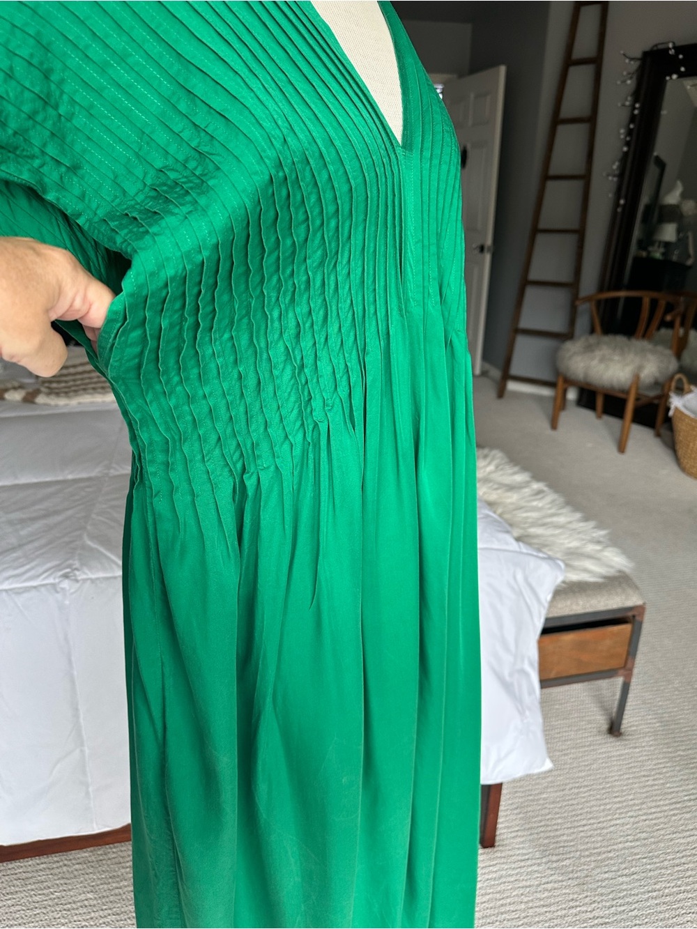 & Other Stories Maxi Dress Emerald Green Pleated V‑Neck size large - Picture 11 of 16